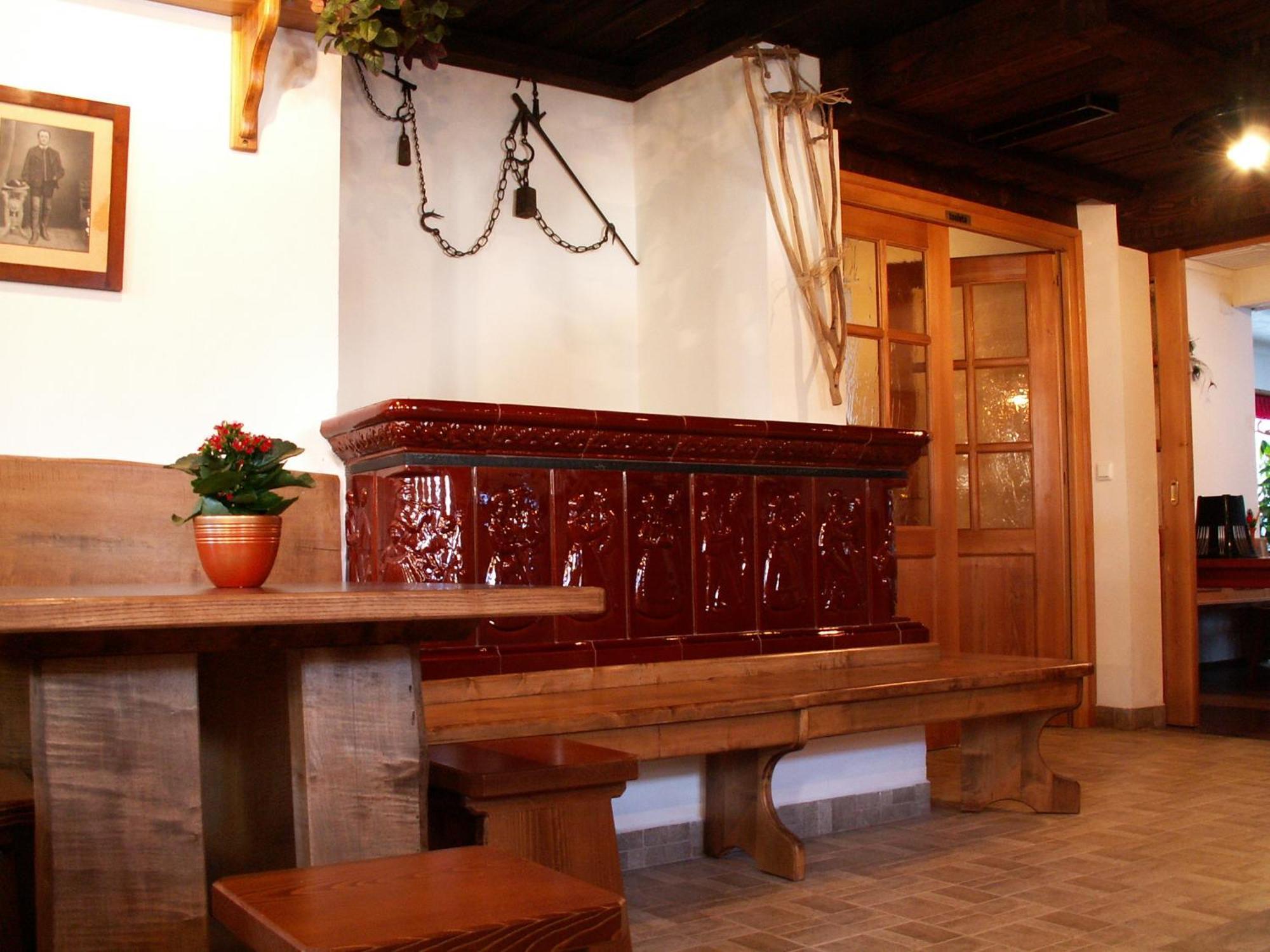 Apartmens And Rooms Sostar Cerkno Ngoại thất bức ảnh
