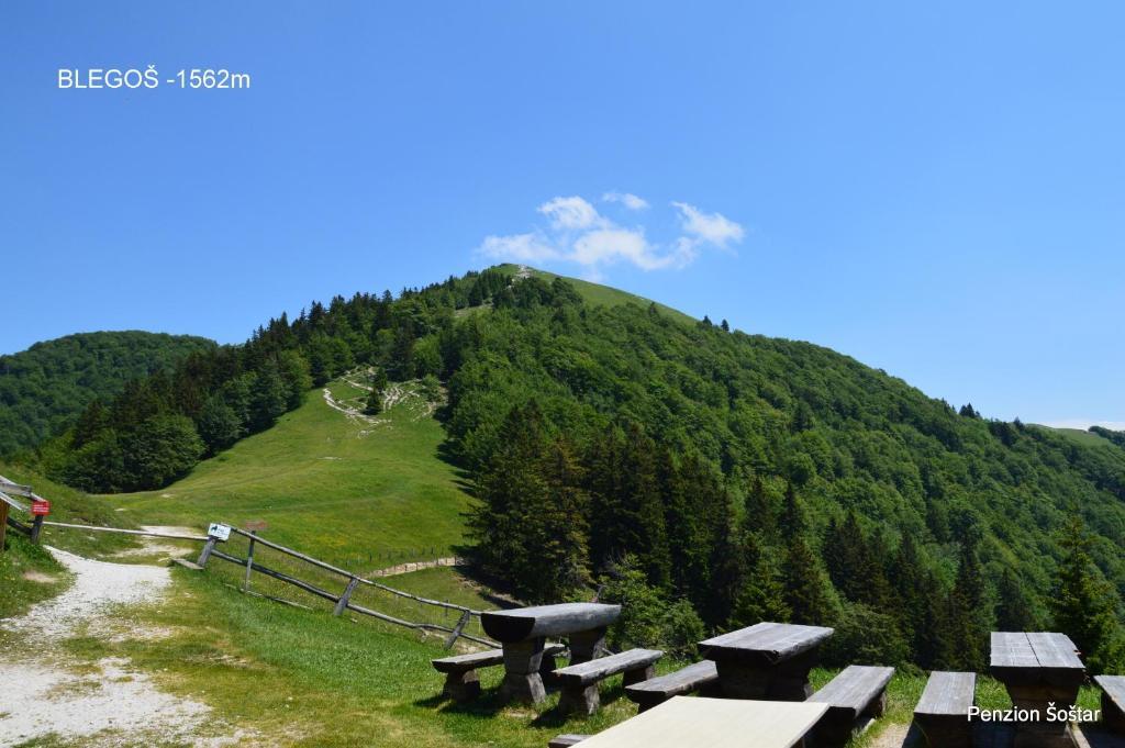 Apartmens And Rooms Sostar Cerkno Ngoại thất bức ảnh