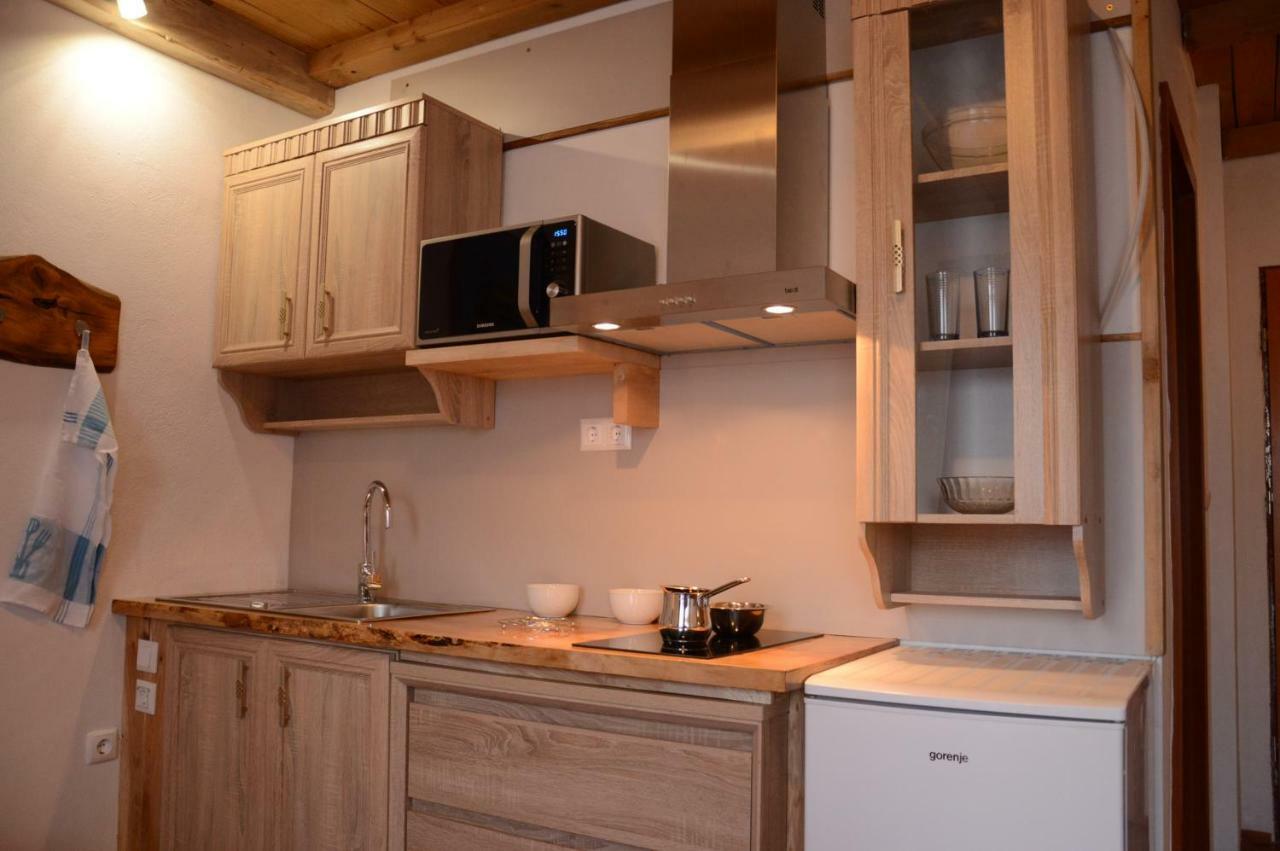 Apartmens And Rooms Sostar Cerkno Ngoại thất bức ảnh