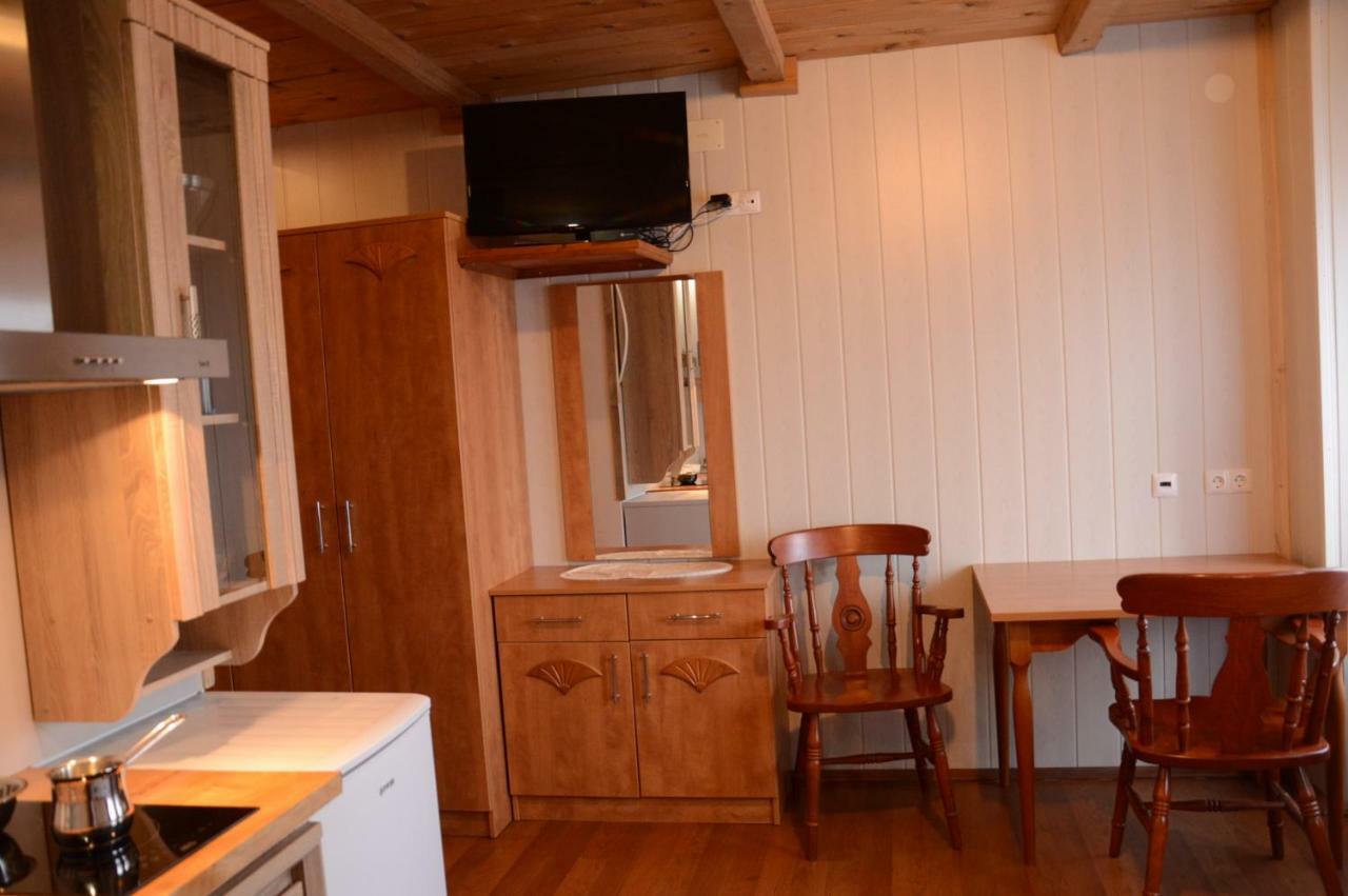 Apartmens And Rooms Sostar Cerkno Ngoại thất bức ảnh