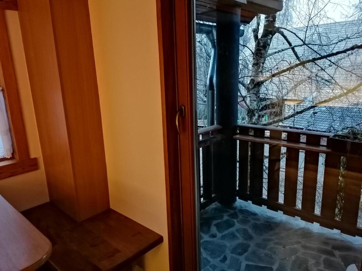 Apartmens And Rooms Sostar Cerkno Ngoại thất bức ảnh